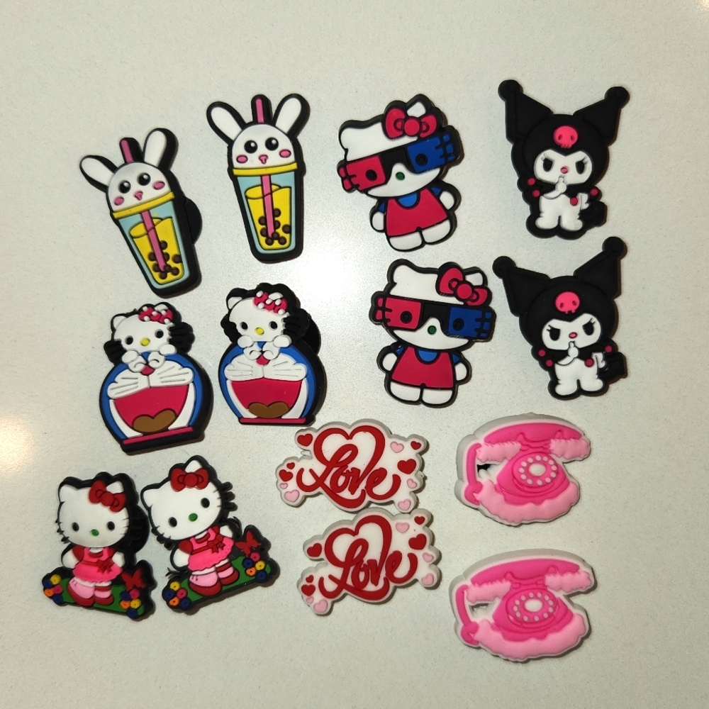 Hello KITTY Crocs Charms